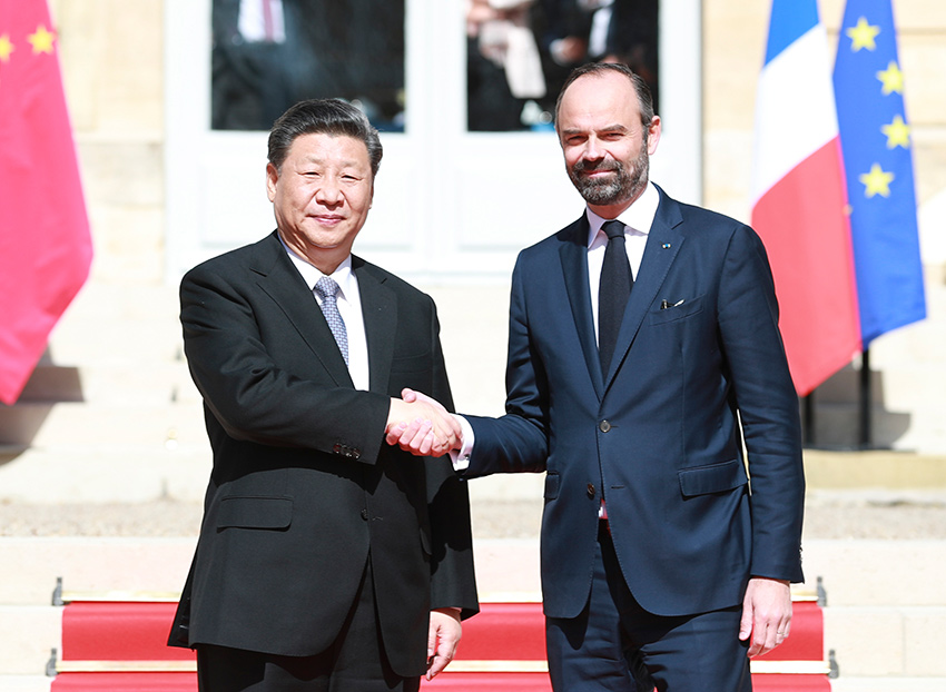 3月26日，國家主席習近平在巴黎總理府會見法國總理菲利普。 新華社記者 丁海濤 攝
