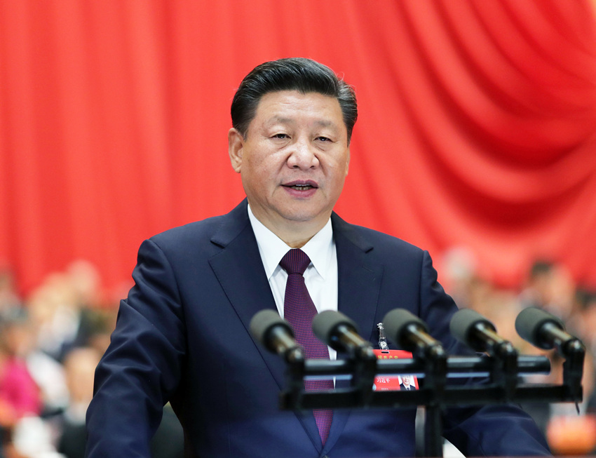 2017年10月18日，中國共產黨第十九次全國代表大會在北京人民大會堂開幕。習近平代表第十八屆中央委員會向大會作報告。新華社記者 鞠鵬 攝
