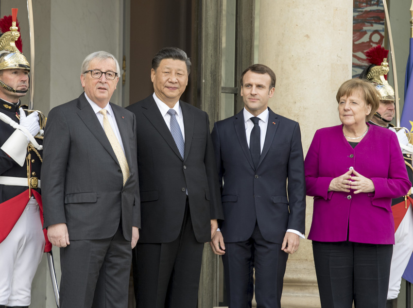 2019年3月26日，國家主席習近平在法國巴黎同出席中法全球治理論壇閉幕式的法國總統馬克龍、德國總理默克爾和歐盟委員會主席容克舉行會晤。新華社記者 高潔 攝