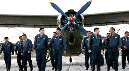 “時代楷模”空軍某運輸搜救團一大隊