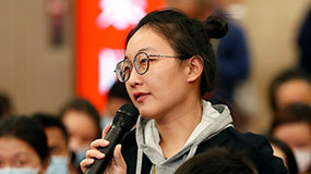 北京青年报记者提问