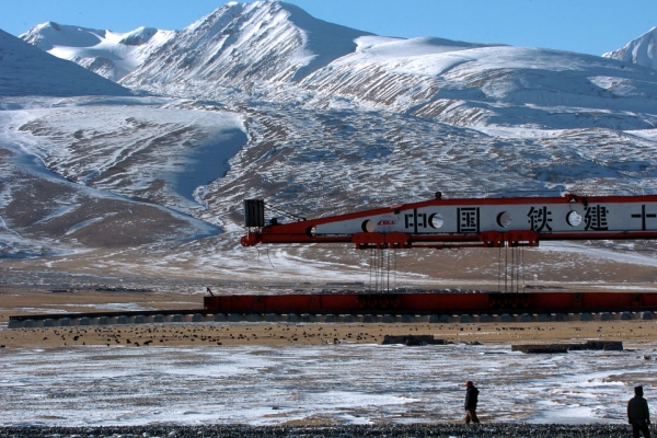 發揚青藏鐵路精神 創造更多中國奇跡