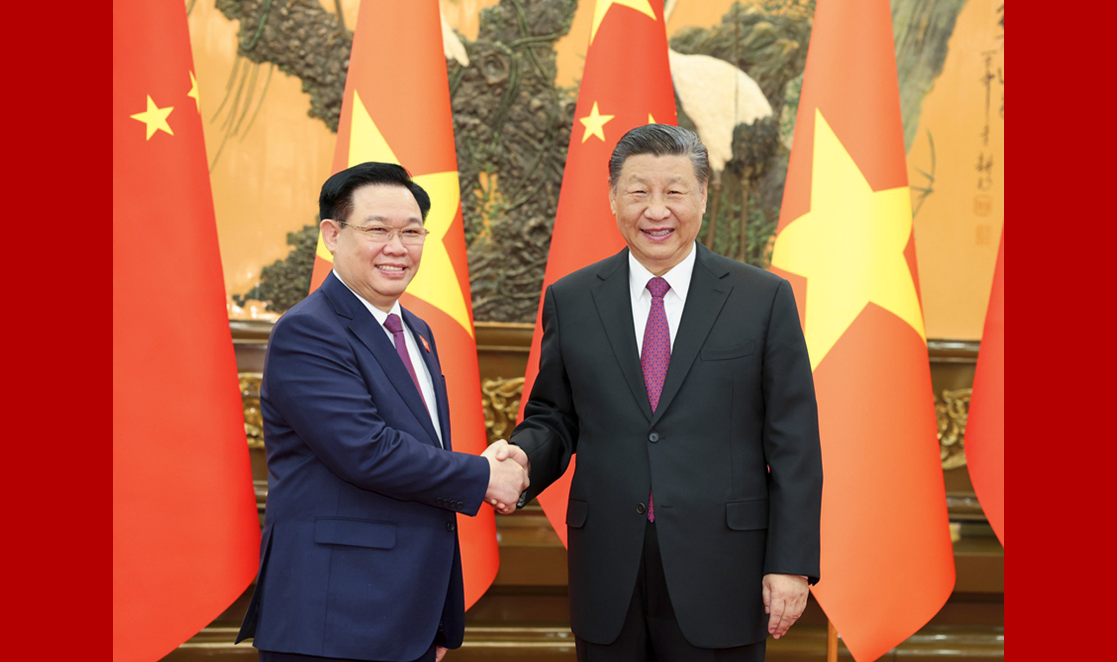 習近平會見越南國會主席王庭惠