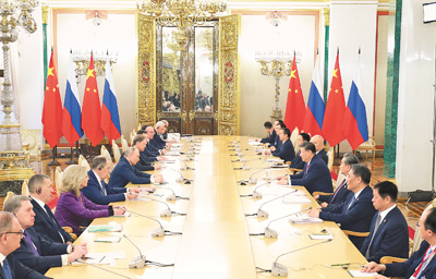 当地时间5月8日上午，俄罗斯总统普京同中国国家主席习近平在莫斯科克里姆林宫举行会谈。这是两国元首举行小范围会谈。新华社记者  王  晔摄