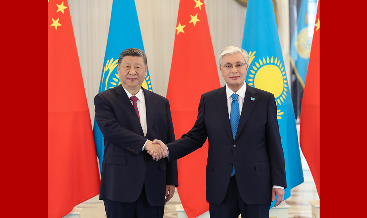 习近平同哈萨克斯坦总统托卡耶夫会谈