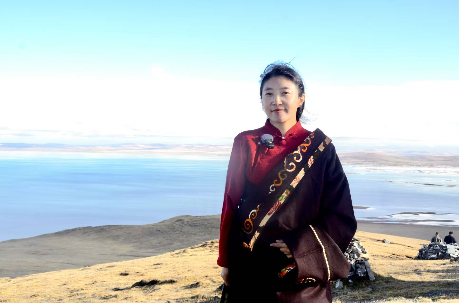 黃河源園區生態管護員曲美卓瑪。人民網記者 益西康珠攝