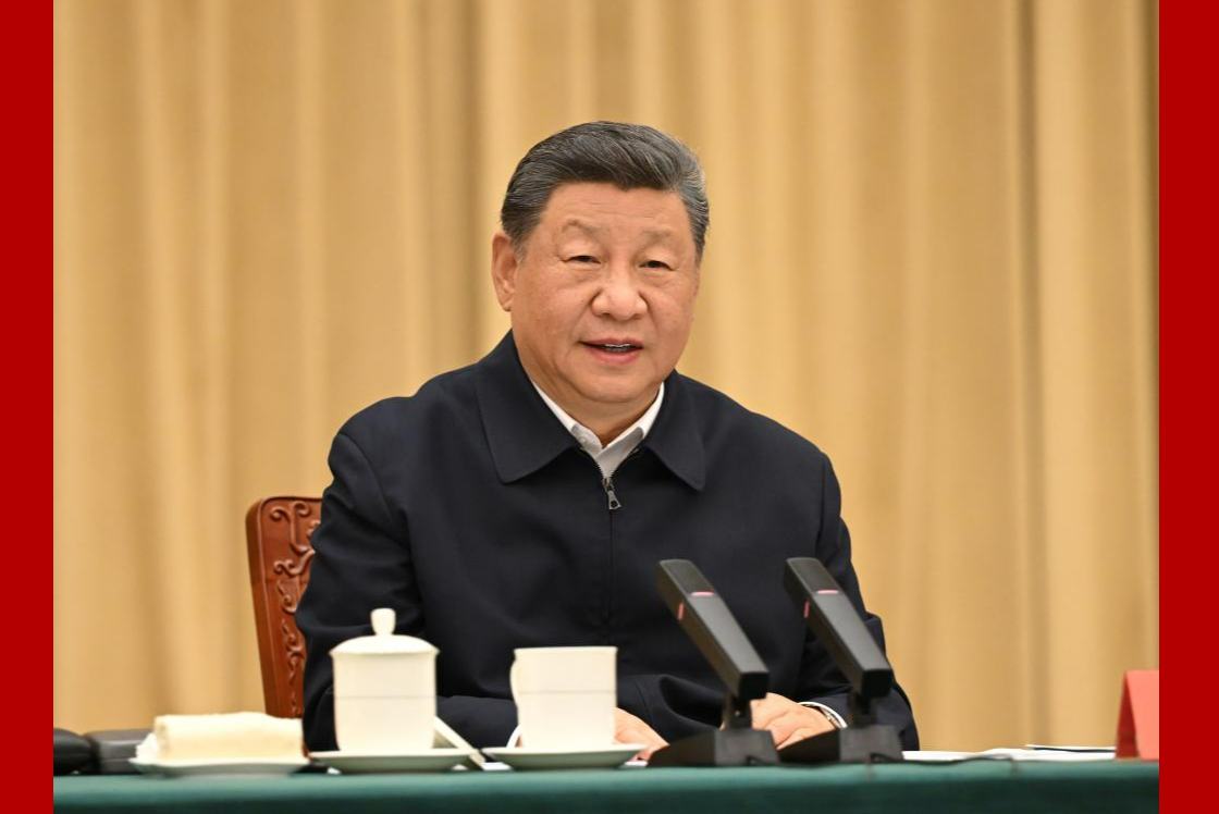习近平听取新疆维吾尔自治区党委和政府工作汇报并发表重要讲话