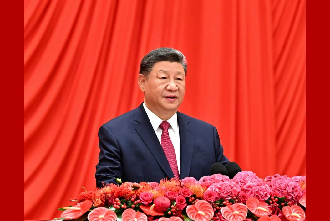 习近平等党和国家领导人出席庆祝中华人民共和国成立76周年招待会