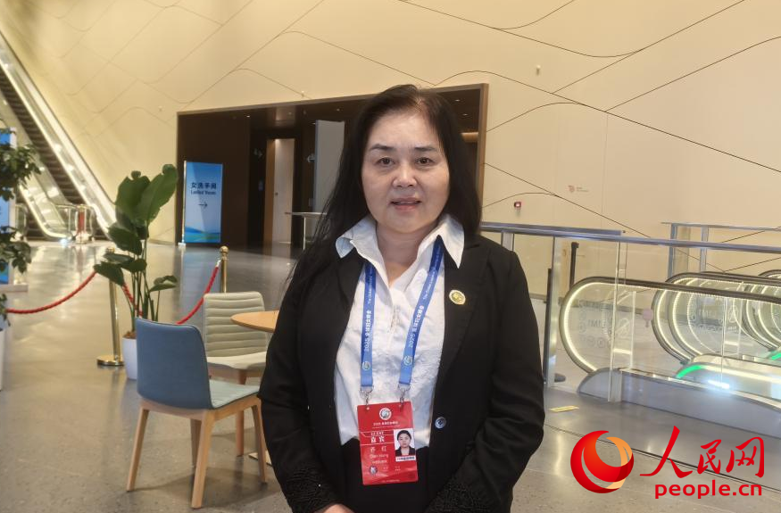 中國女科技工作者協會副會長、中國科學院院士、世界機器人合作組織理事長喬紅。人民網記者黃玉琦 攝