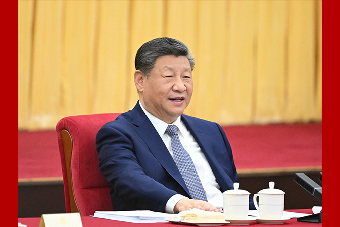 习近平看望全国政协委员