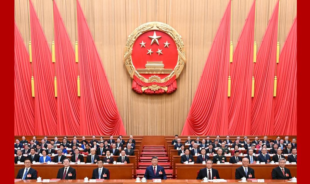 十四届全国人大四次会议在京闭幕