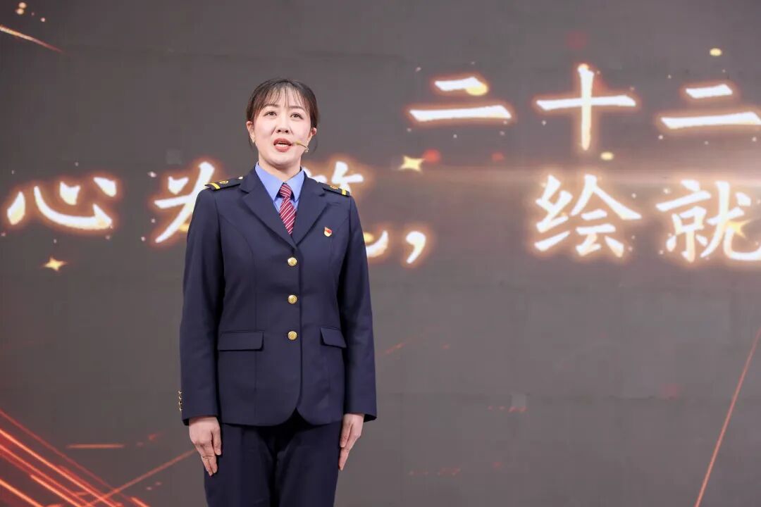 全國學雷鋒最美志願者、中國鐵路上海局集團南京站助理工程師黃吉莉。主辦方供圖