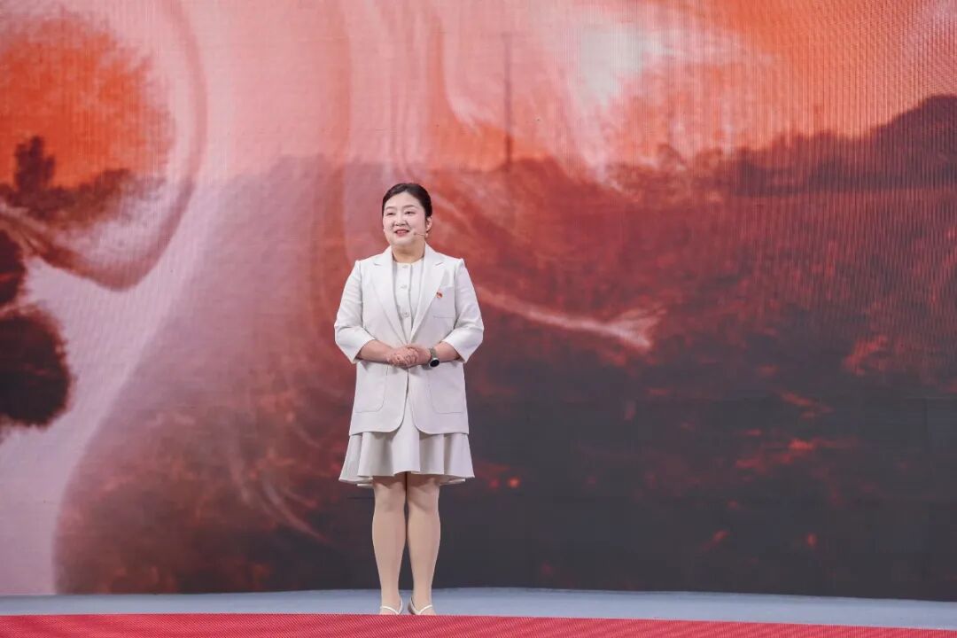 全國五一巾幗標兵、中鐵七局海外公司剛果（金）地區商務經理靳榮興。主辦方供圖