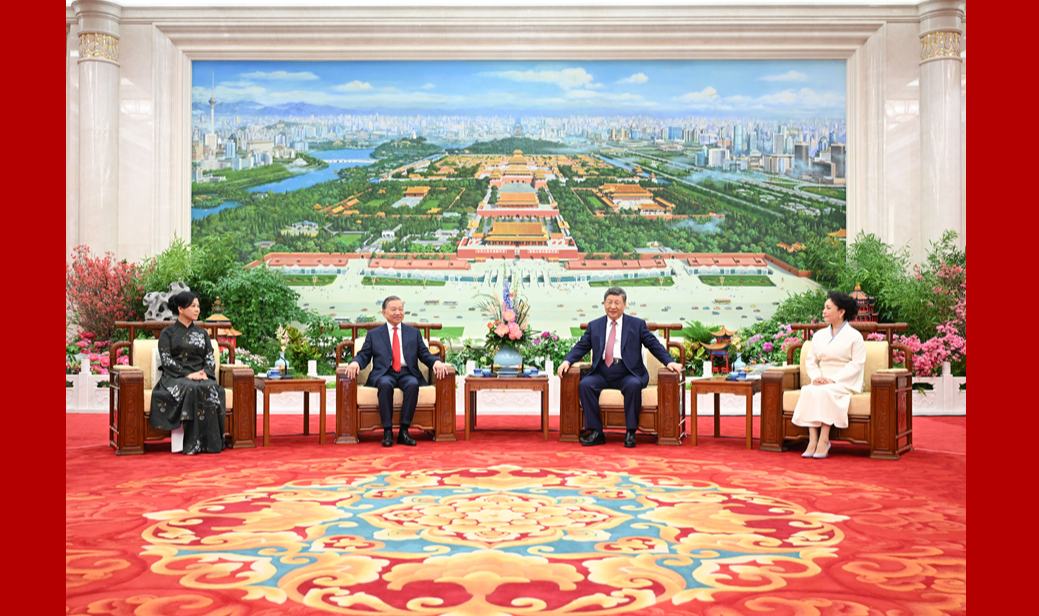 習近平夫婦同蘇林夫婦親切話別