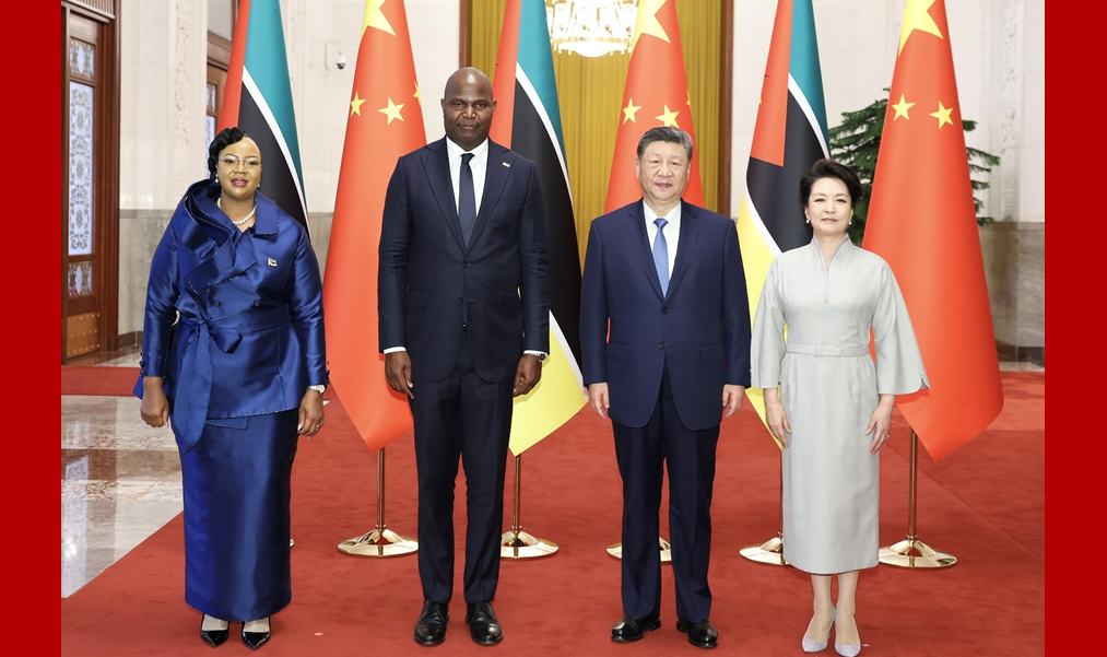 习近平同莫桑比克总统查波会谈