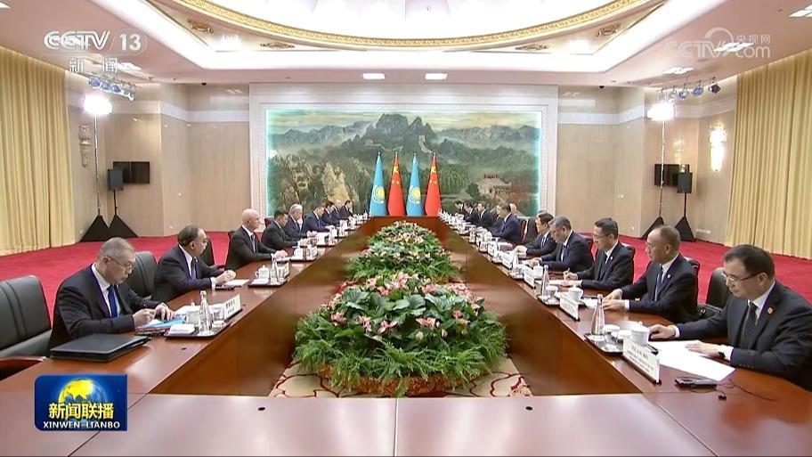 習近平會見哈薩克斯坦總統