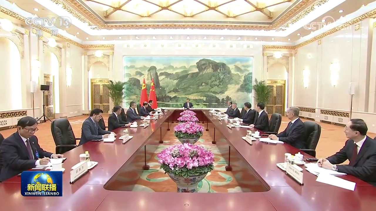 习近平会见越共中央总书记特使