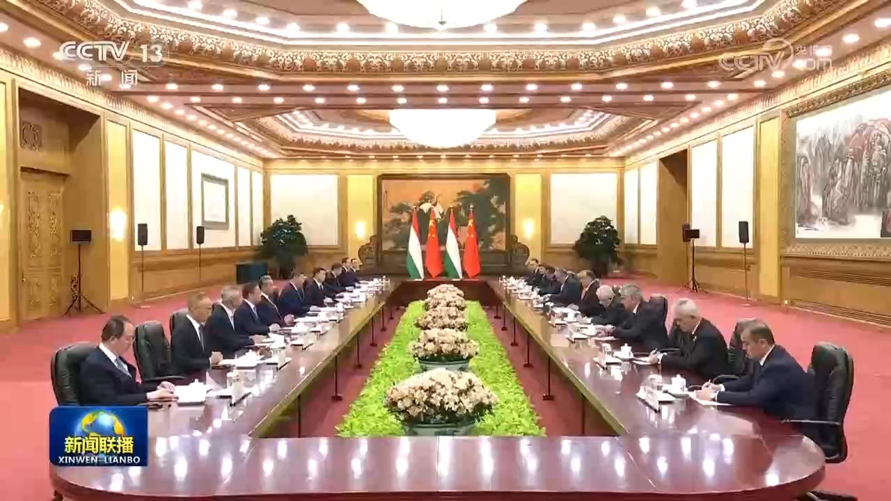 習近平同塔吉克斯坦總統會談