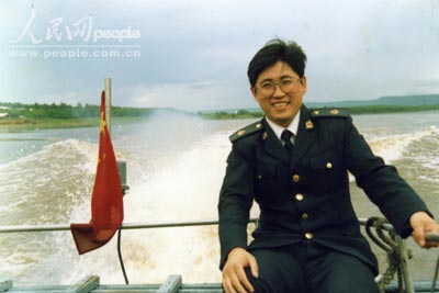 �������²��Ӹ������㼣�鲼�����߷�������1998��6�����ں����������߷�����Ѳ�ؽ��ε�·�����µ���Ƭ�����������ṩ��