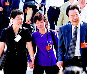 【特别策划】地方党代会进入尾声党代表们都关注些啥