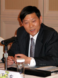 王选东:王震将军与塔里木大学