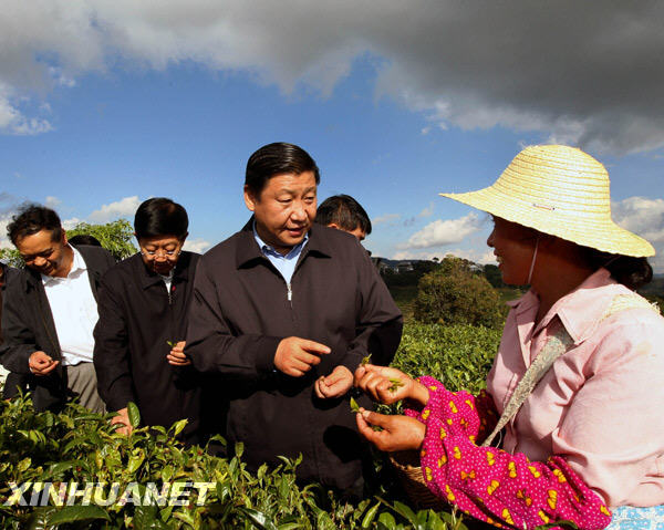 习近平在云南调研时强调促进经济平稳较快发展