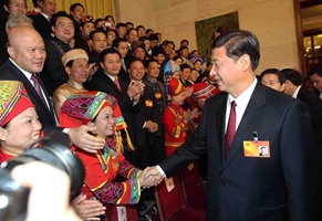 【图片滚动报道】2010年<em>中央领导</em>人参加两会