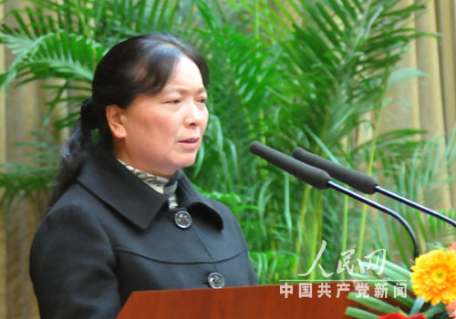 中组部举行<em>杨善洲</em>同志先进事迹报告会(组图) -