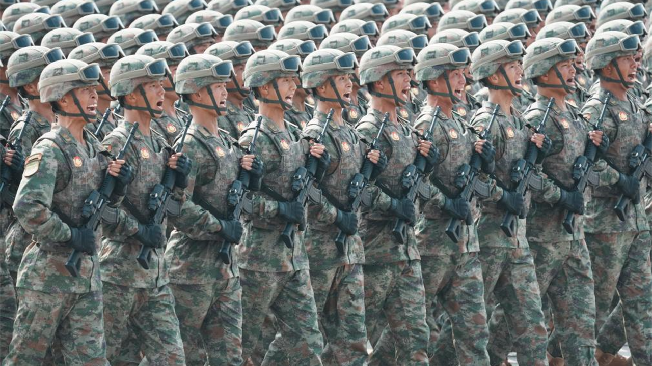 7-58軍事航天部隊方隊接受檢閱