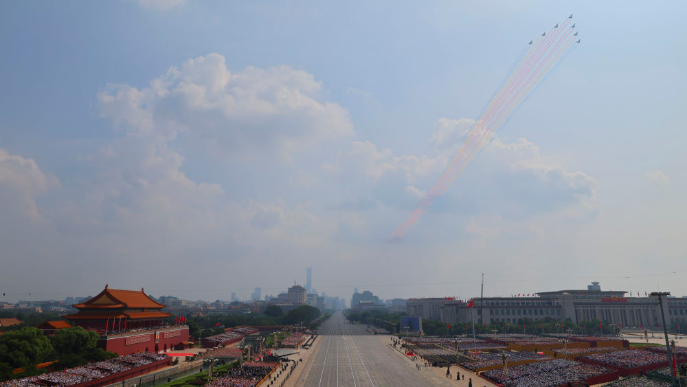 空中梯隊接受檢閱
