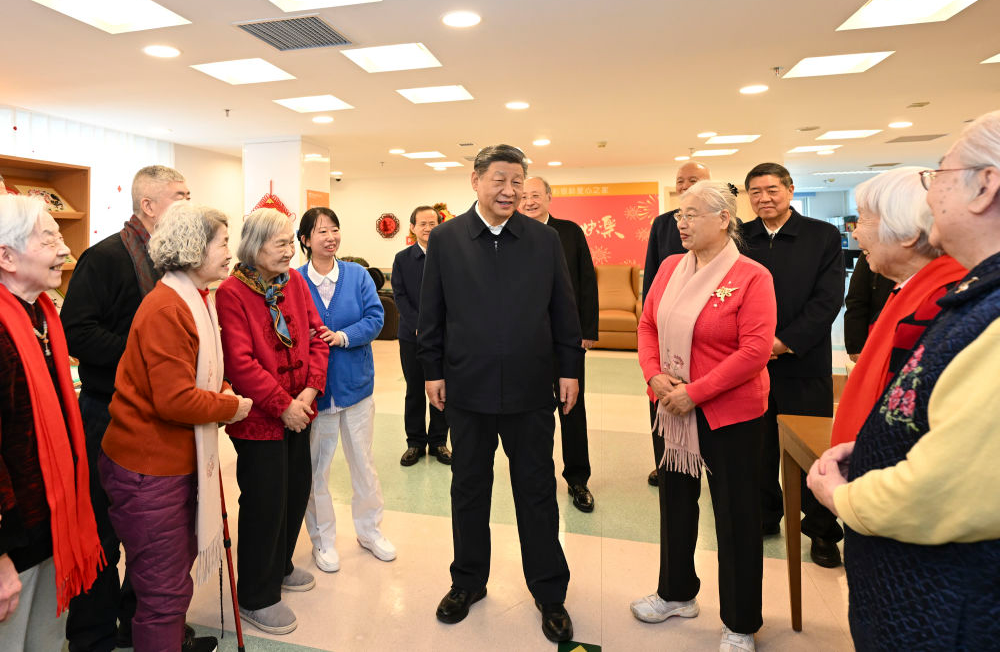 时政微观察丨为民造福，坚持当“老百姓的官”
