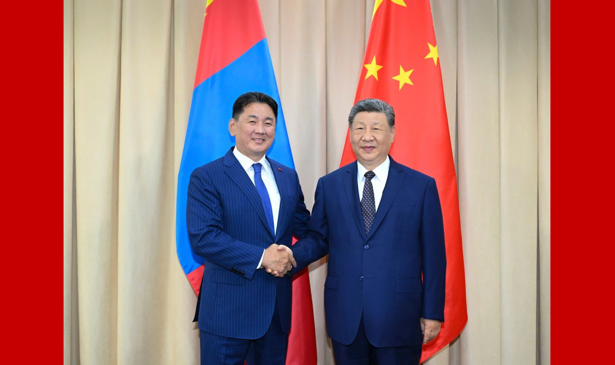 习近平会见蒙古国总统呼日勒苏赫