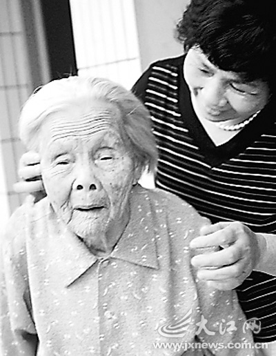 老人突然糊涂怎么回事