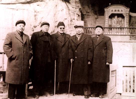 贺龙与聂荣臻,王稼祥等在一起--党史人物纪念馆--中国共产党新闻-人民