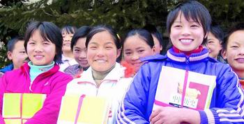 喜迎十七大:坚持以人为本 着力改善民生